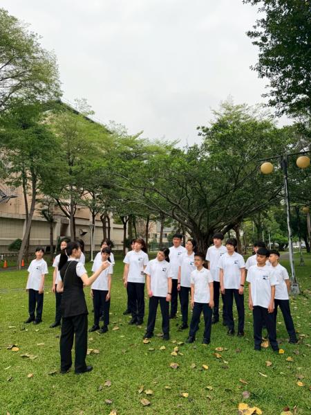提風燈唱響馬祖語！東引國中小鄉土歌謠賽感動全場。（圖：東引國中小）