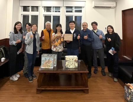 林保署新竹分署長夏榮生抵馬　考察雌光螢與地質業務