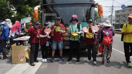 黃魚公車出任務　白沙屯拱天宮進香新亮點（二）