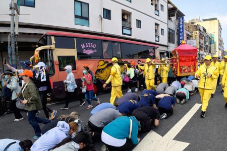 黃魚公車出任務　白沙屯拱天宮進香新亮點（三）