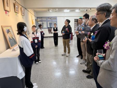 游於藝「擁抱梵谷」馬中開幕　學子導覽展現軟實力
