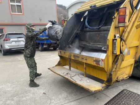 北竿鄉公所調整各村垃圾車清運時段