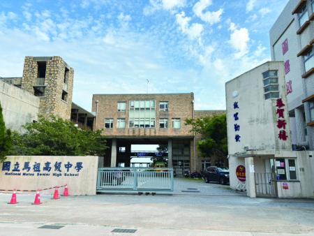 四技二專統測登場　縣長致贈餐盒，為考生加油打氣