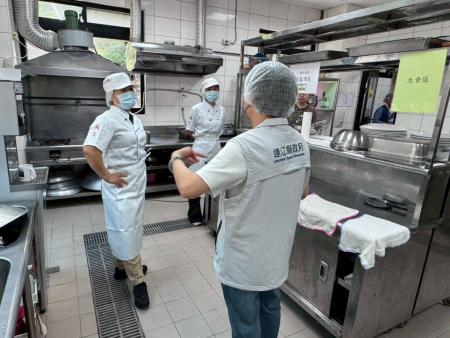 縣府稽查東莒、敬恆學校營養午餐　符合規定