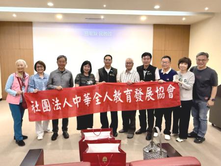 中華全人教育發展協會訪馬　縣長感謝豐富學子視野