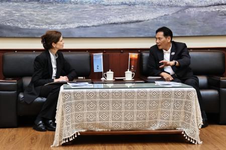 加拿大駐台代表拜會縣長　允諾支持下屆藝術島