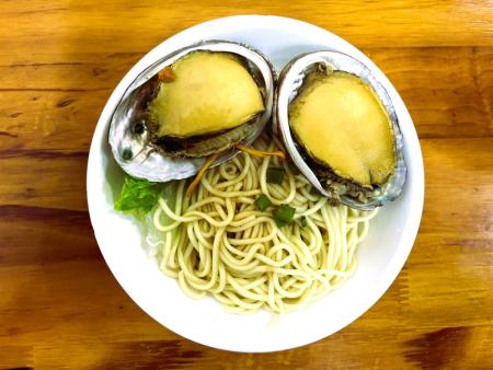撈麵鮑魚餐
