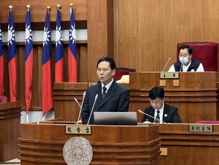 議會定期大會開議　縣長進行施政報告