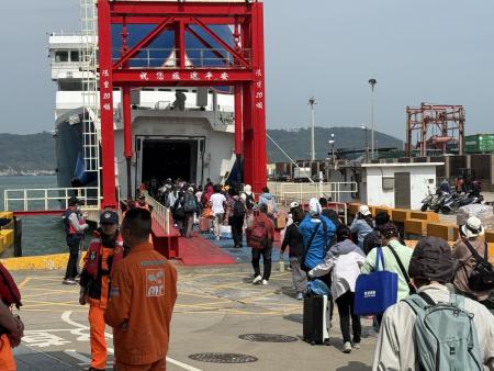 海空協力疏運　順利搭載1272人返台