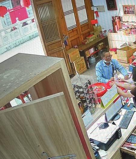 陸籍男子在馬祖地區疑似從事醫療行為。(圖：馬港天后宮提供)