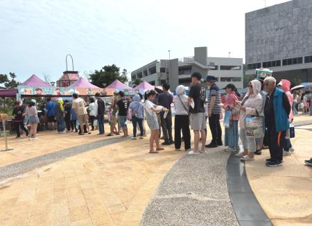 響應世界無菸日，連江縣衛生局30日舉辦衛教闖關活動，以寓教於樂方式推廣菸害防制、高齡友善、長照服務等多元議題，吸引許多民眾參加。（圖／文：鄭綿綿）