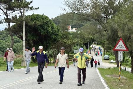迎向健康　四鄉五島大健行「莒光場」活力開走