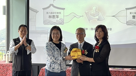 銘傳大學馬祖校友會新卸任會長交接，曹丞君接任第7屆會長。（圖／文：馮紹夫）
