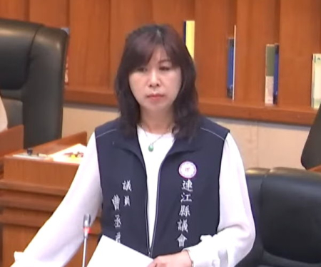 曹丞君關心東引交通新營運模式　縣長說明釋疑