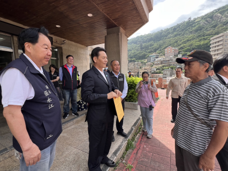 劉家發等人抗議陳情　 王忠銘：東引交通只會越來越好