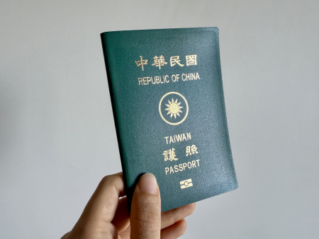 七月起線上申換護照條件放寬　逾期或效期不足一年均適用
