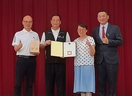作育英才無數　馬中周昭慧榮退