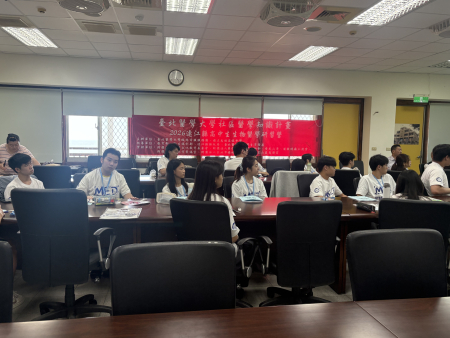 臺北醫學大學楓林幸服服務團2026連江縣高中生生物醫學研習營一連三天舉行，共有26位縣內國高中生參加。（圖／文：鄭綿綿）