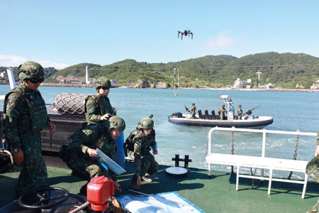 驗證海巡、兩棲、防區無人機操演實況。