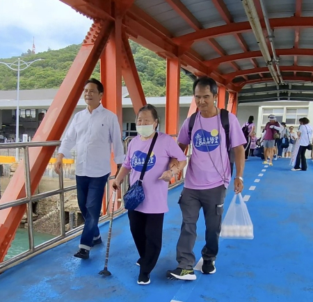 依公依嬤舞GO讚長者活躍老化競賽　8支隊伍展現活力。 （圖與文：鄭綿綿）
