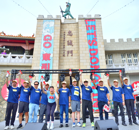 跑一場賽　玩一座島。（圖與文：陳其敏）