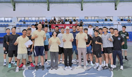 115年東引鄉戒菸盃籃球賽圓滿落幕，鄉親隊以四戰全勝的不敗戰績勇奪冠軍。（圖：東引鄉公所）
