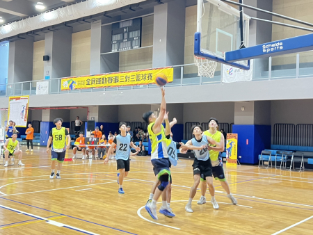 總統盃3對3籃球賽連江縣預賽30日登場，各組優勝將前往凱道參加決賽。（圖／文：馮紹夫）