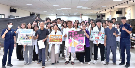 東引警察所配合夏令義診　宣導防詐、反賄選