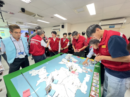 連江縣府攜手中央辦理115年度災害防救演習，假想馬祖遭受大雨致災，驗證各單位間應變處理。（圖／文：馮紹夫）