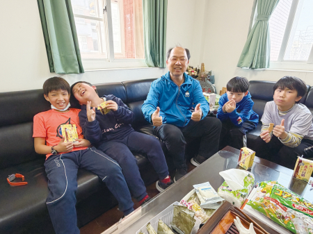 投身馬祖教育四十載　林元忠溫暖傳承