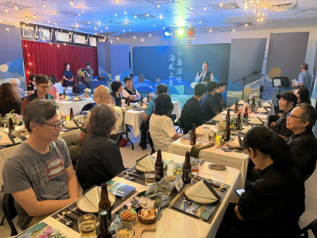 衛生局與產發處舉辦115年餐飲衛生品質提升成果發表會，以小島餐酒會形式呈現成果，並頒獎表揚8家評鑑優良餐廳。（圖／文：王致潔）