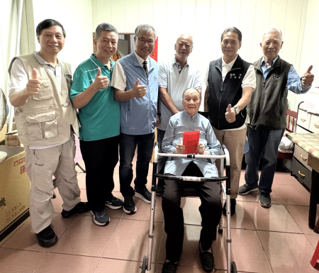重陽敬老　縣長探訪介壽102歲人瑞王火金