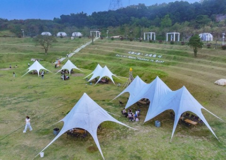 ▲鼓嶺柱崗頂露營地。