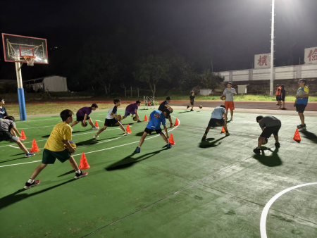 颱風遠離　塘岐國小學童返回球場把握練球時光