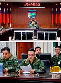 (上圖)主任主持11月份政戰會報。(下圖)各業管參謀實施工作報告。(圖/文:江耿逸)