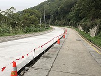 　北竿大道新舖路面品質較十多年前舊路要提升許多。（圖／文：陳鵬雄）
