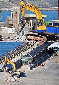 東引中柱港候船室附近路段開挖,施作岸上供電系統,港務單位籲請人、車注意安全。(圖/文:陳其敏)