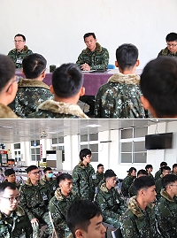 上圖:指揮官主持新兵精神講話。下圖:指揮官逐一關心新兵適應狀況。(圖/文:江耿逸)