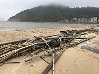 廢物待用　圖與文：陳鵬雄