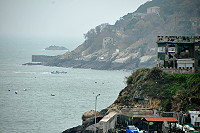 　越界高速小船在北竿橋仔大坵海域下網，直接影響地區漁民作業區域。（圖／本報資料室）