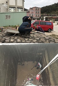 西莒消防分隊及田澳村民陳立天,義務清理田澳村民生用水井,維護鄉親用水安全。(圖/文:宋幸儒)