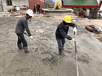 　近日傳出大陸進口砂石調漲一至二成，直接影響地區營造混凝土成本。（圖／文：陳鵬雄）