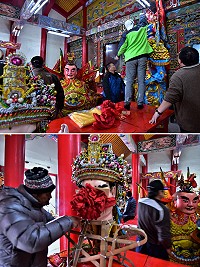 　東引鄉元宵擺暝與繞境慶典即將盛大登場，廟委員開始組裝神偶，迎新祈福。（圖／文：陳其敏）