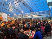 　橋仔村境接辦今年擺暝文化祭活動，昨晚進行全鄉食福宴，席開60桌宴請各宮廟與來賓。（圖／文：馮紹夫）