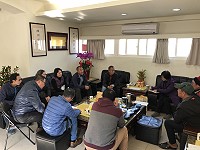 　馬管處與北竿各界研商賞鷗結合大坵生態之旅及海上看芹壁套票行程。（圖／文：陳鵬雄）