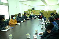 連江縣衛生福利局局長曾玉花率局內主管到東引辦理座談會,聽取地方的需求與建言。(圖/文:陳其敏)