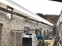 橋仔五間排歷史建築修復完成古厝外觀主體,農曆年後進行內部木料結構施工。(圖/文:陳鵬雄)
