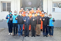 　春節將近，縣長劉增應、議長張永江等一行3日上午先後前往海巡署第十海巡隊、第十岸巡隊拜訪，受到隊長林志明、副分署長蔡順元及隊上弟兄歡迎。（圖／文：曹重偉）