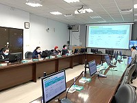 　中央流行疫情指揮中心已與美國Moderna公司簽署505萬劑COVID-19疫苗供應合約，衛福局視訊會議參與中央COVID-19疫苗接種作業布建說明會。（圖：連江縣衛福局）