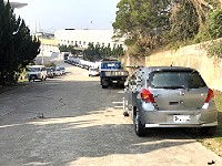 民眾反映車輛停在福澳港區周邊,隔天車內一些私人物品竟不翼而飛,另一位民眾也反映車內零錢被偷,警方呼籲民眾車輛停妥後,應確認車門確實上鎖。(圖/文:曹重偉)